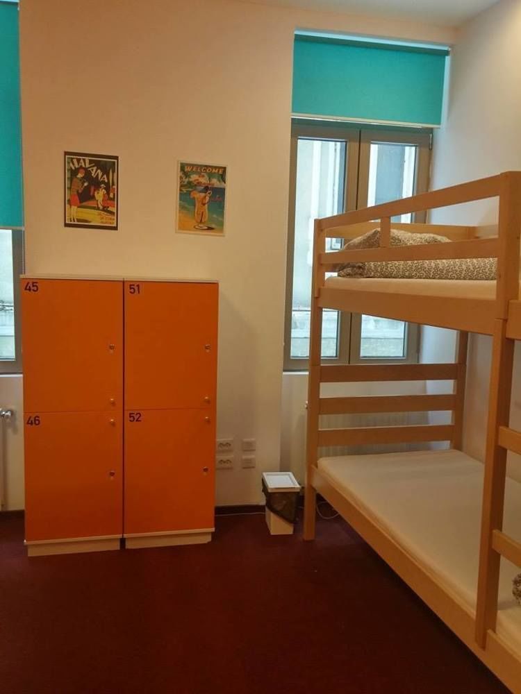 Pura Vida Sky Bar & Hostel Bucharest Luaran gambar